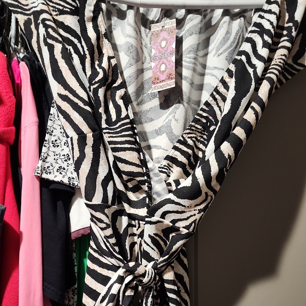 Chic Zebra Print Wrap Dress
